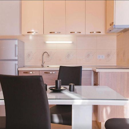 House Karlo Apartments Omis Room photo