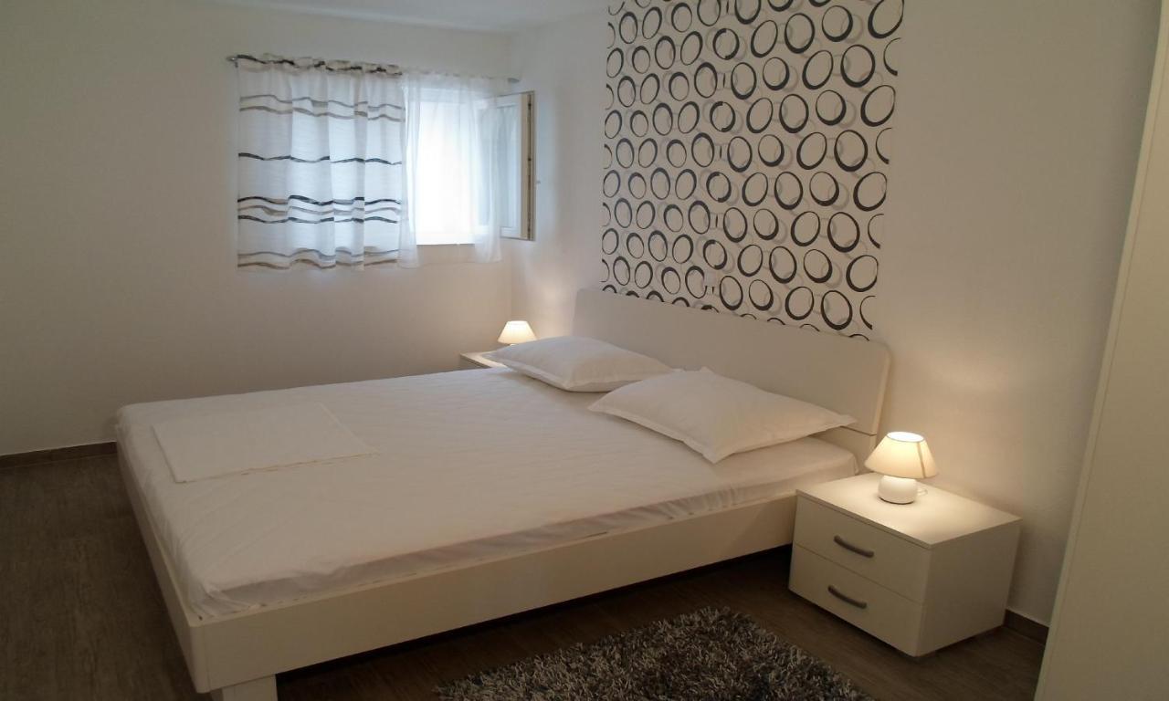 House Karlo Apartments Omis Exterior photo